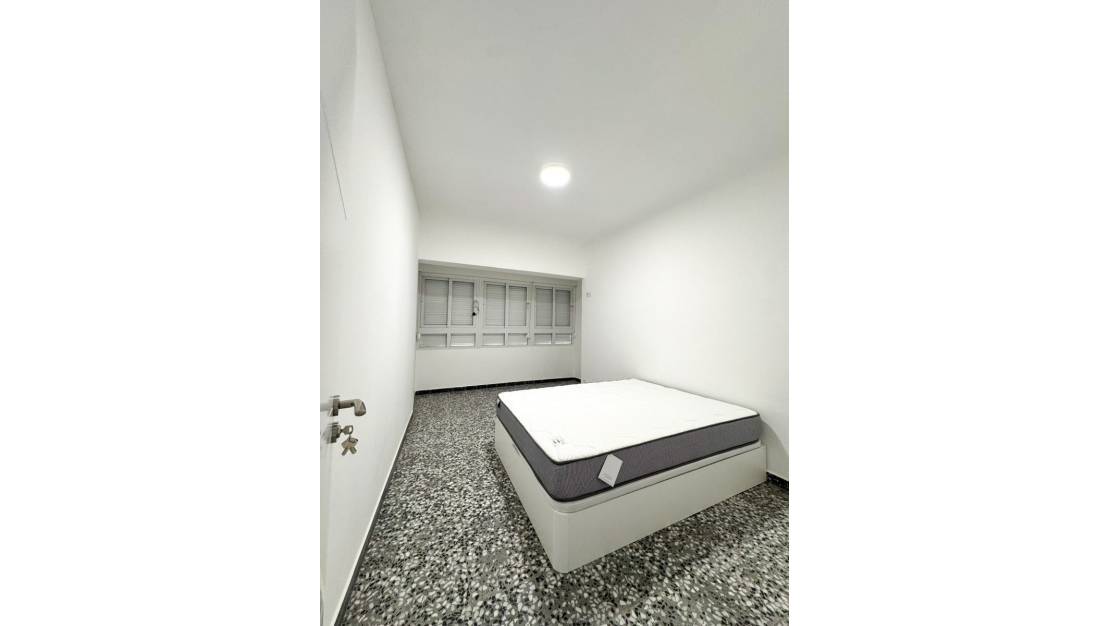 Venta - Apartment - Torrevieja - Torrevieja Centro