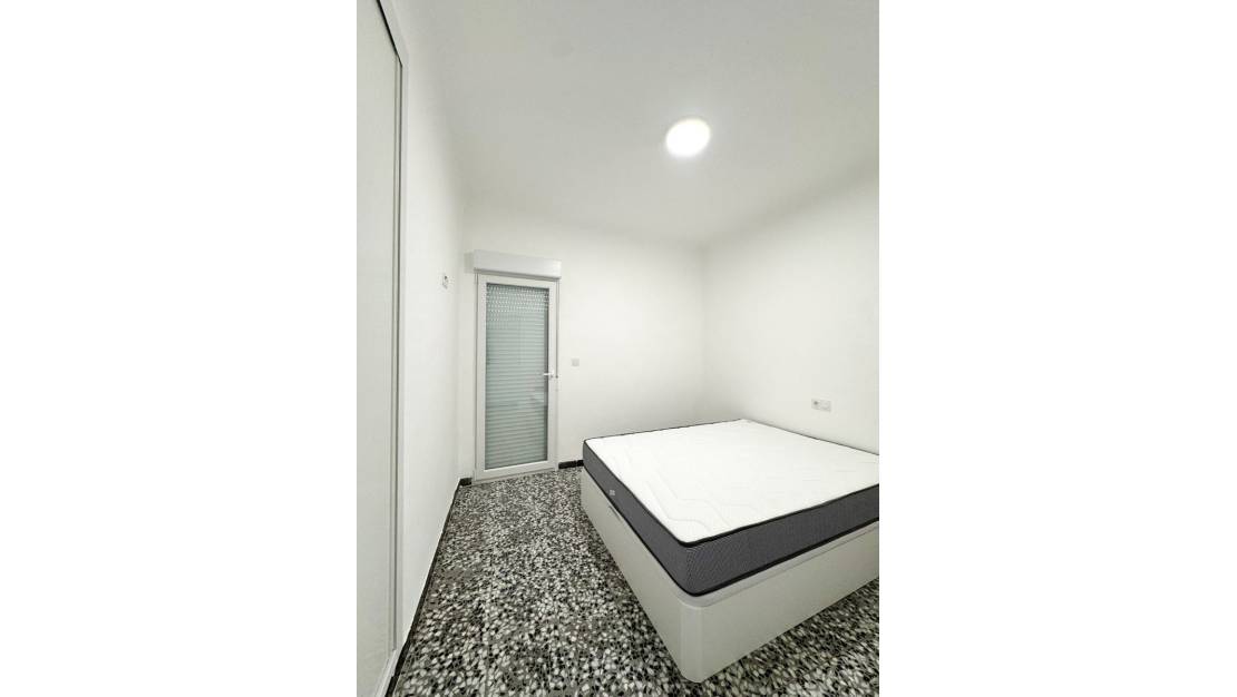 Venta - Apartment - Torrevieja - Torrevieja Centro