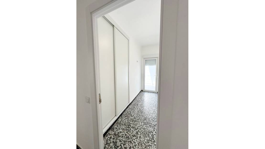 Venta - Apartment - Torrevieja - Torrevieja Centro