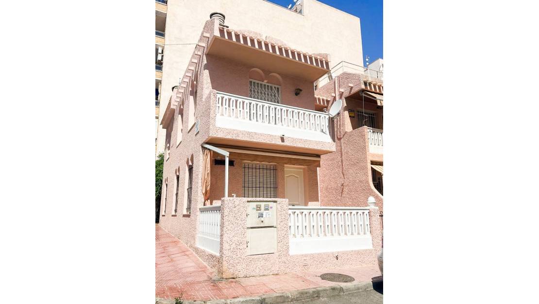 Venta - Apartment - Torrevieja - Torrevieja Centro