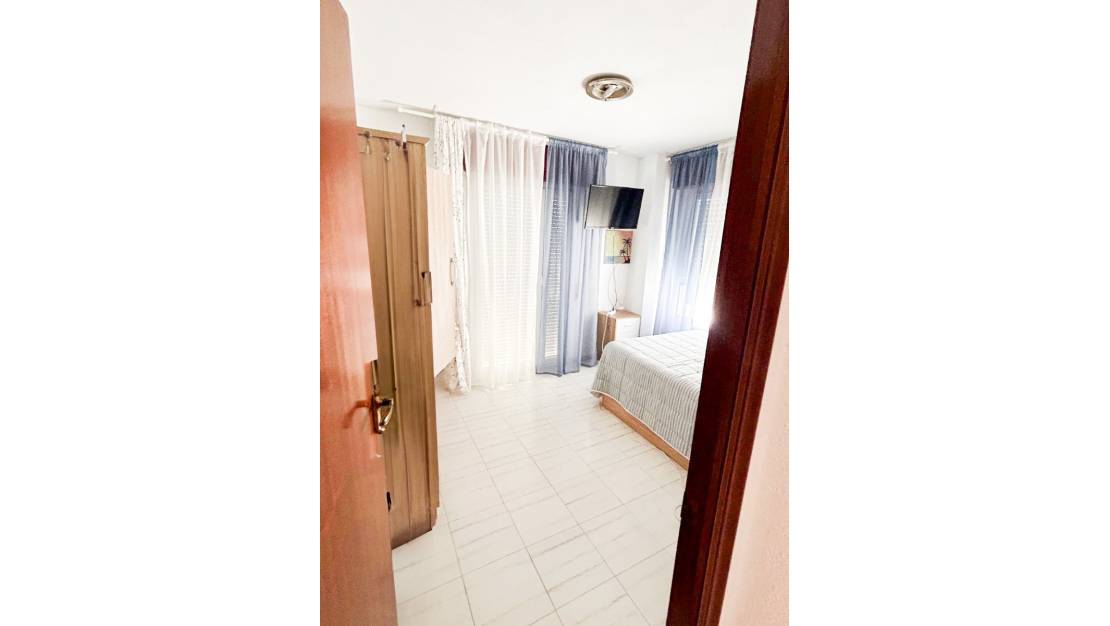 Venta - Apartment - Torrevieja - Torrevieja Centro