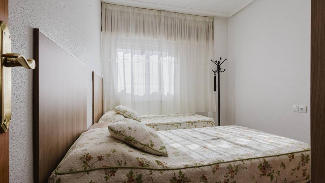 Venta - Apartment - Torrevieja - Torrevieja Centro