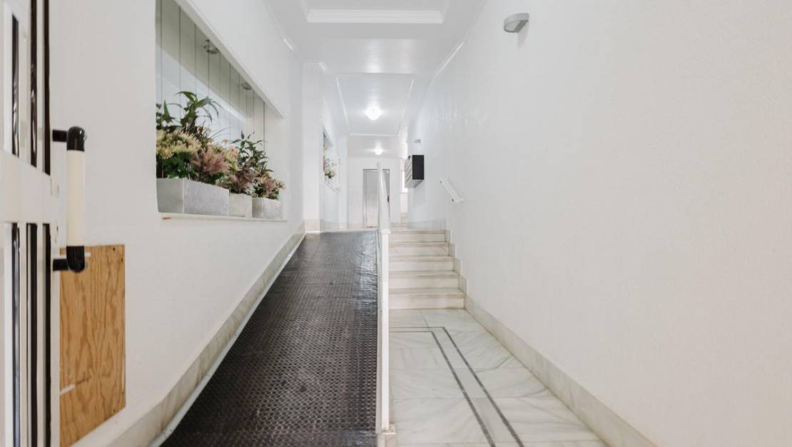 Venta - Apartment - Torrevieja - Torrevieja Centro