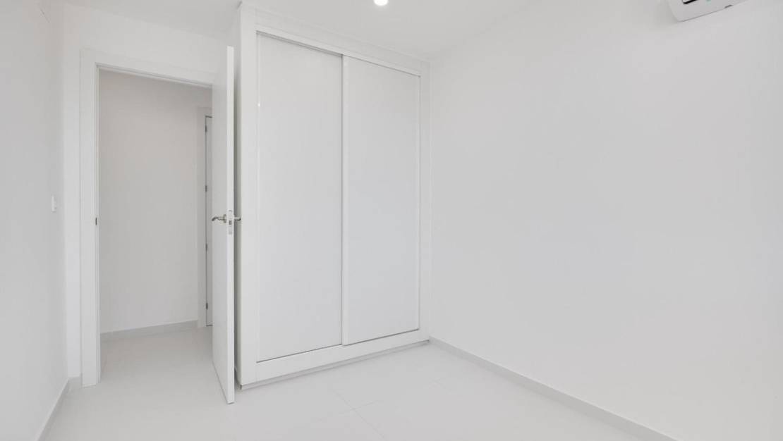 Venta - Apartment - Torrevieja - Torrevieja Centro