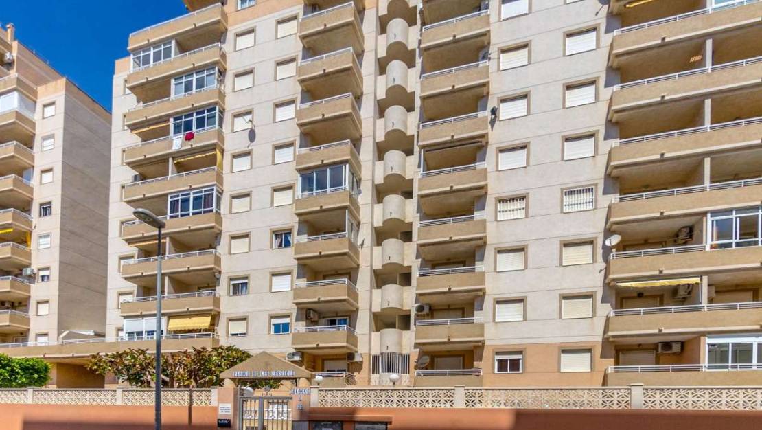 Venta - Apartment - Torrevieja - Torrevieja Centro