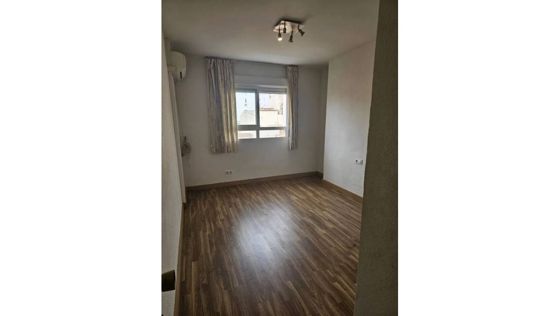 Venta - Apartment - Torrevieja - Torrevieja Centro