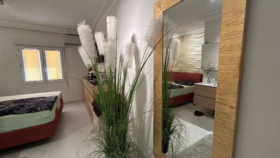 Venta - Apartment - Torrevieja - Torrevieja Centro