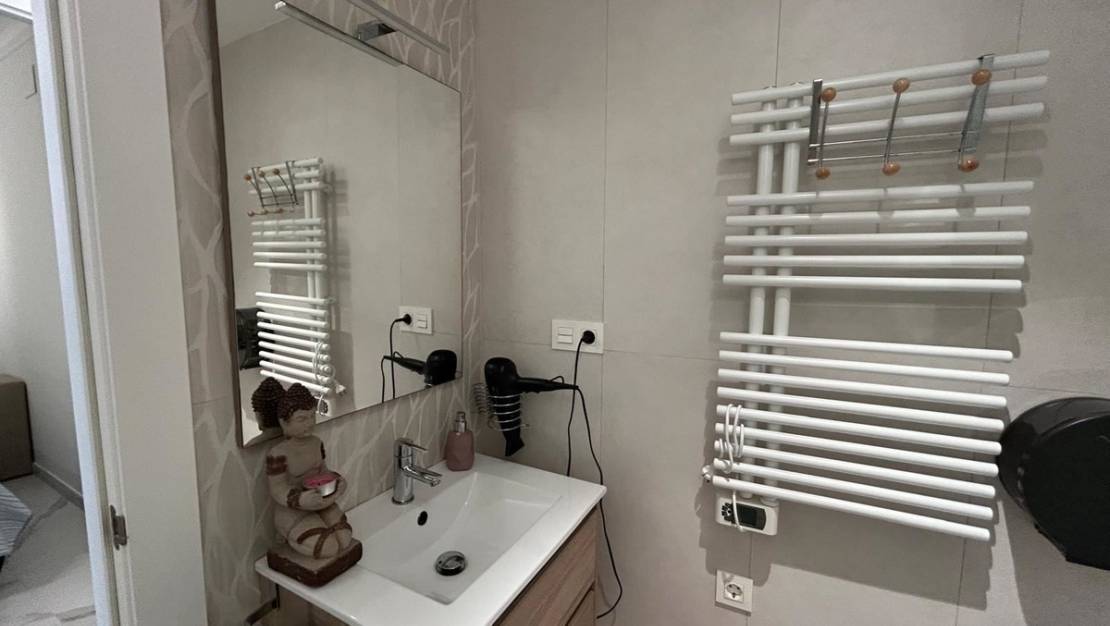 Venta - Apartment - Torrevieja - Torrevieja Centro