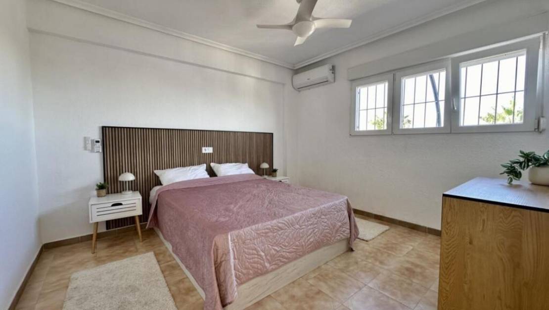 Venta - Apartment - Torrevieja - Torrevieja Centro