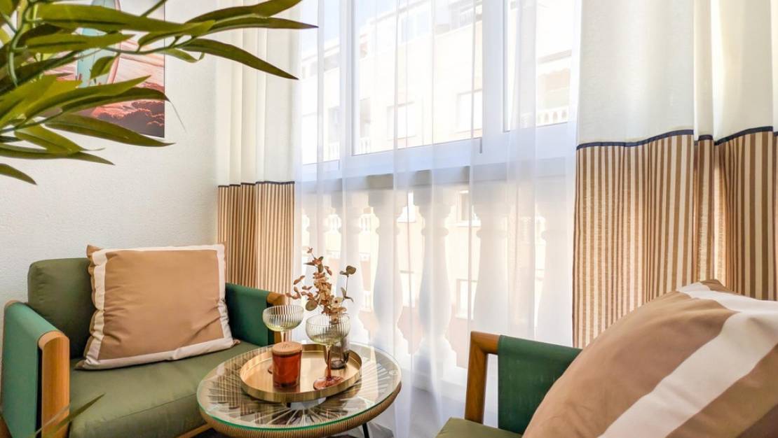 Venta - Apartment - Torrevieja - Torrevieja Centro