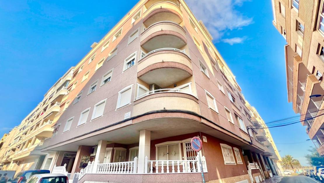 Venta - Apartment - Torrevieja - Torrevieja Centro
