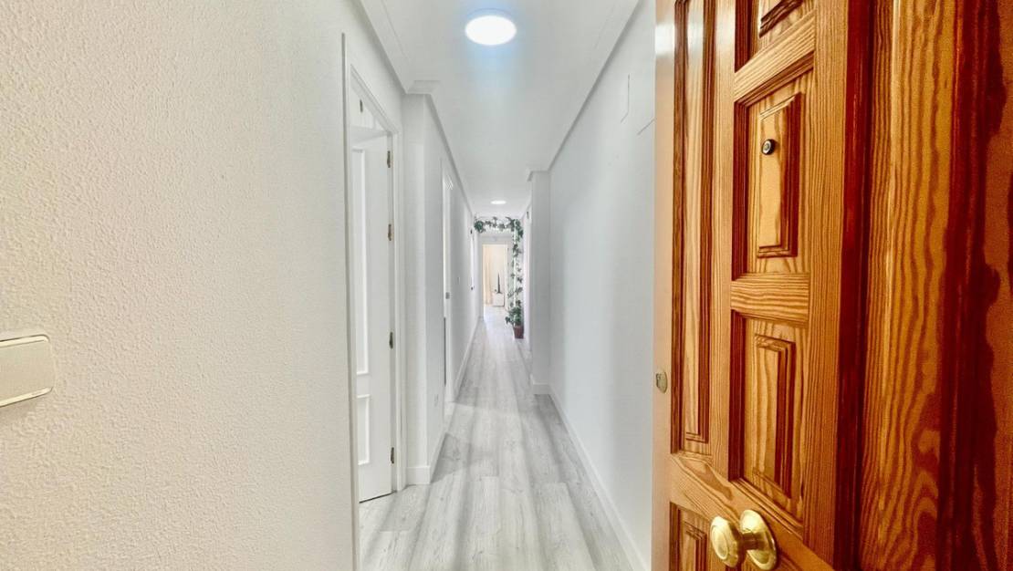 Venta - Apartment - Torrevieja - Torrevieja Centro