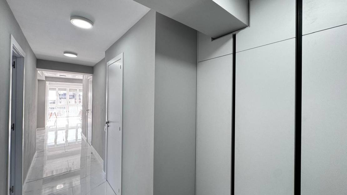 Venta - Apartment - Torrevieja - Torrevieja Centro