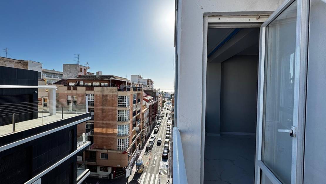 Venta - Apartment - Torrevieja - Torrevieja Centro