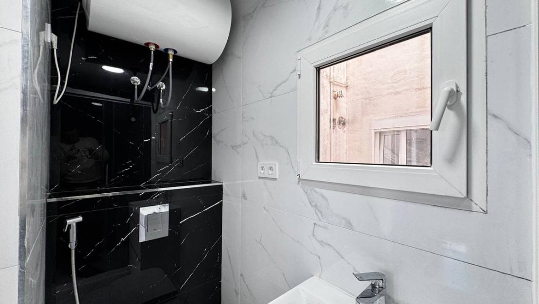 Venta - Apartment - Torrevieja - Torrevieja Centro