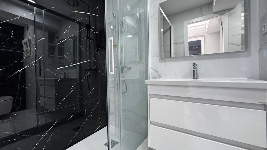 Venta - Apartment - Torrevieja - Torrevieja Centro