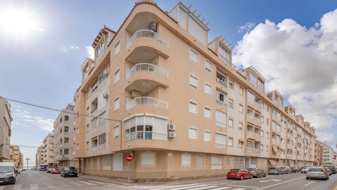 Venta - Apartment - Torrevieja - Torrevieja Centro