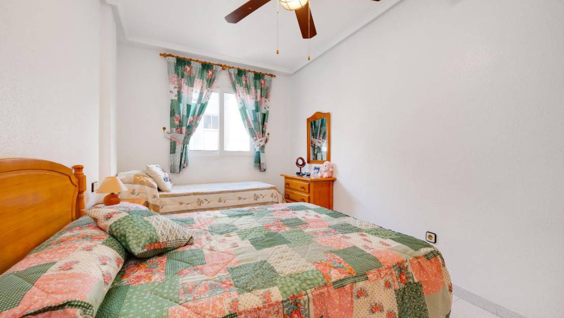 Venta - Apartment - Torrevieja - Torrevieja Centro