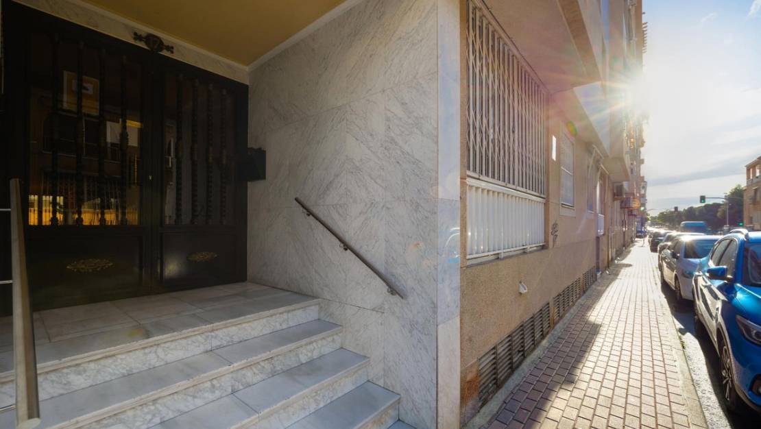 Venta - Apartment - Torrevieja - Torrevieja Centro