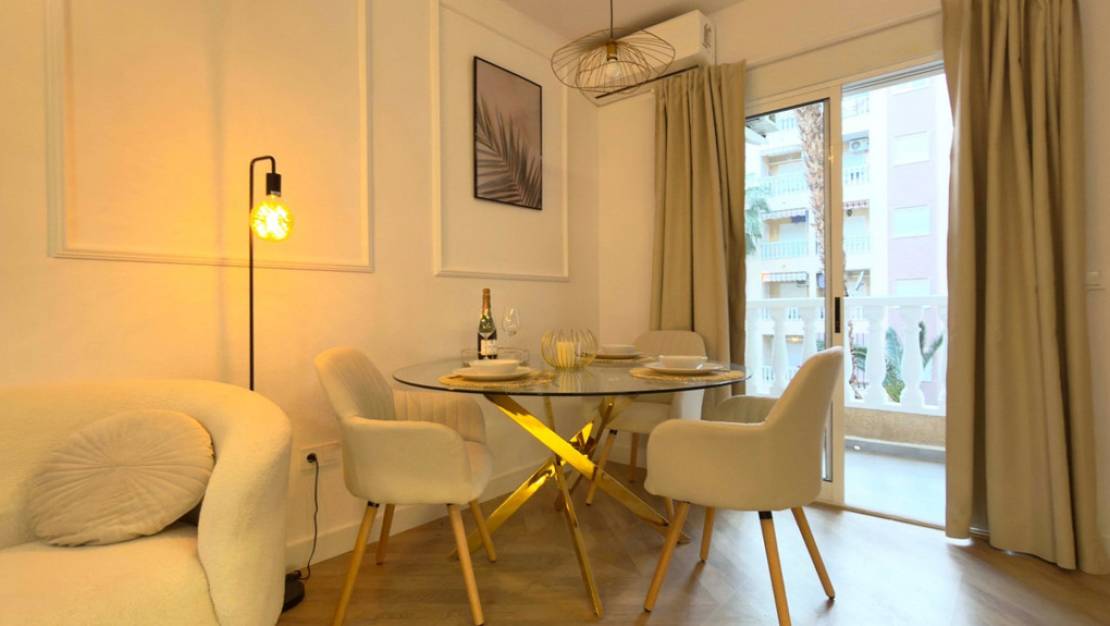 Venta - Apartment - Torrevieja - Torrevieja Centro