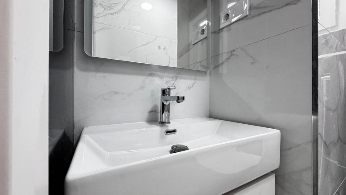 Venta - Apartment - Torrevieja - Torrevieja Centro