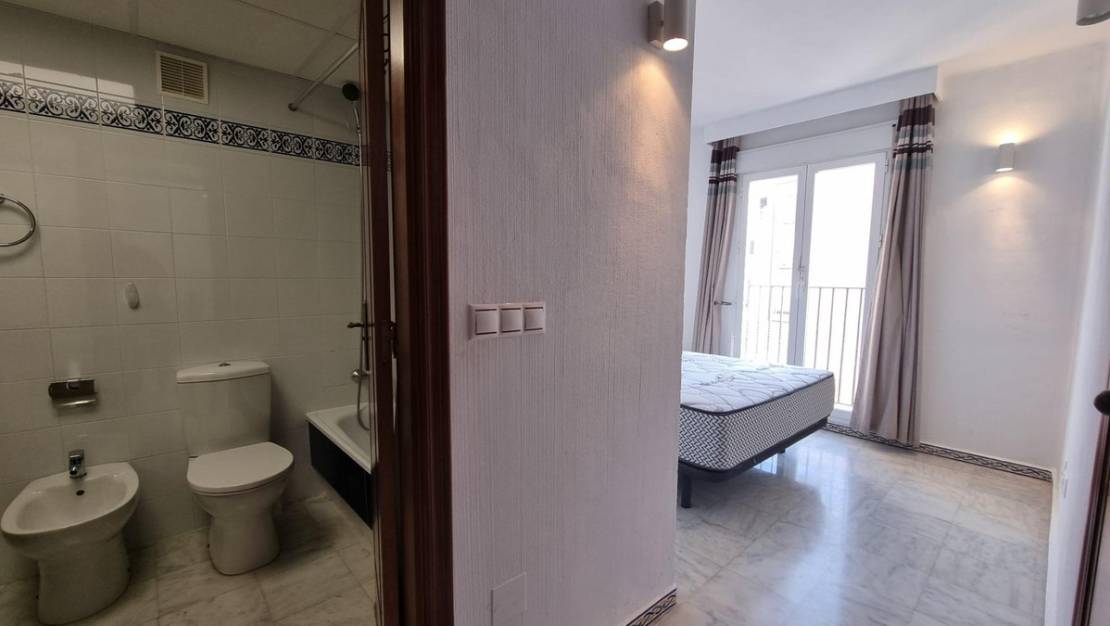 Venta - Apartment - Torrevieja - Torrevieja Centro