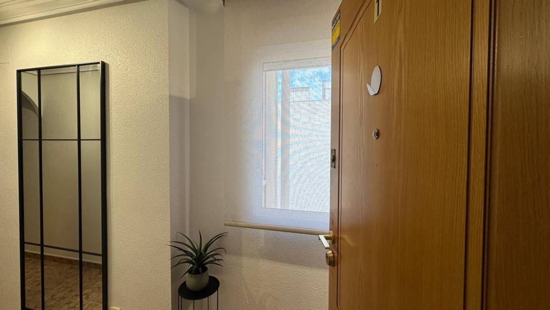 Venta - Apartment - Torrevieja - Torrevieja Centro