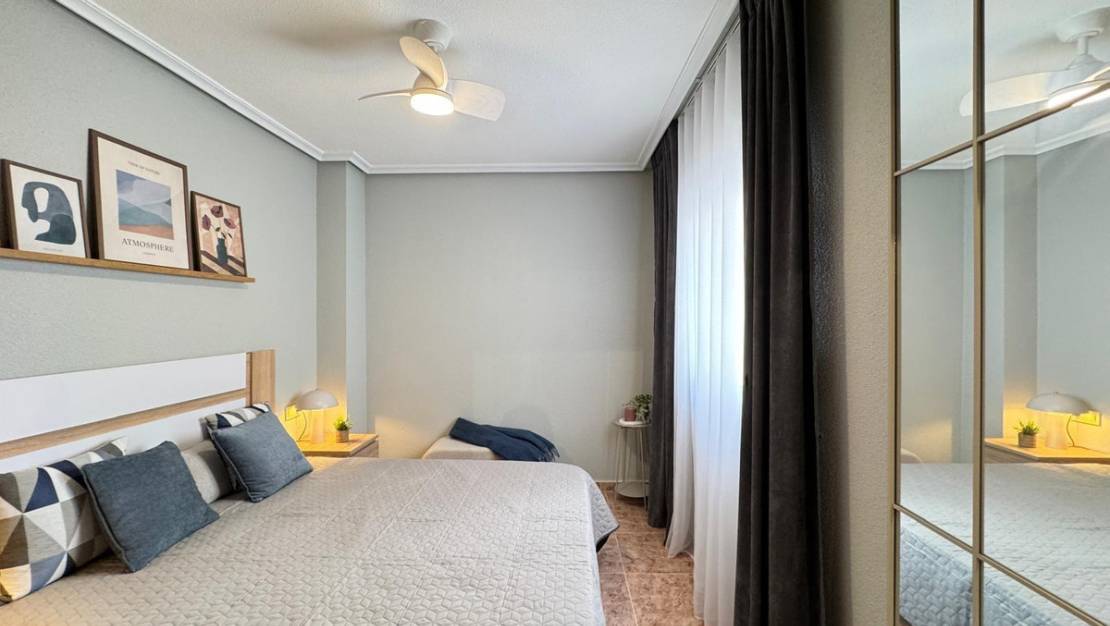 Venta - Apartment - Torrevieja - Torrevieja Centro