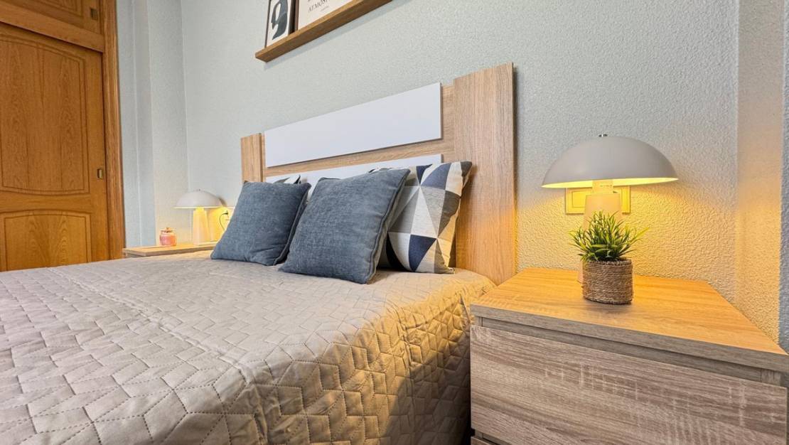 Venta - Apartment - Torrevieja - Torrevieja Centro