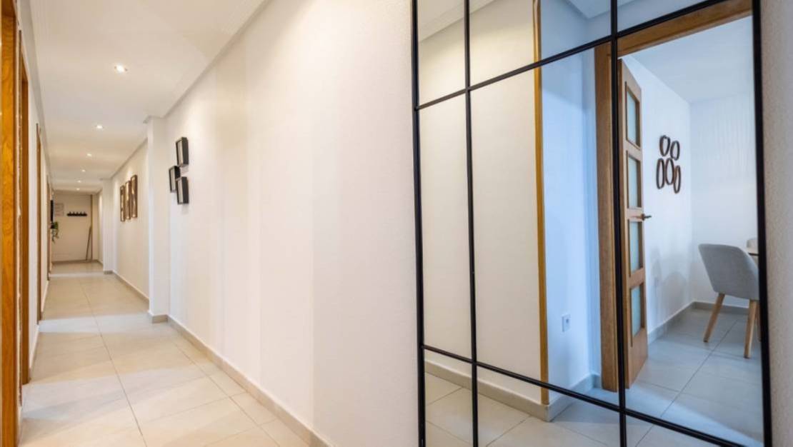 Venta - Apartment - Torrevieja - Torrevieja Centro