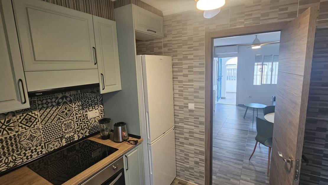 Venta - Apartment - Torrevieja - Torrevieja Centro