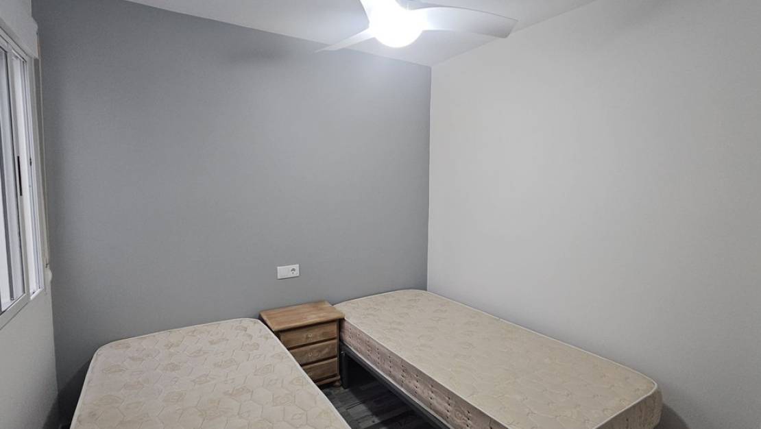 Venta - Apartment - Torrevieja - Torrevieja Centro