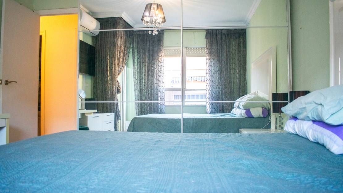 Venta - Apartment - Torrevieja - Torrevieja Centro