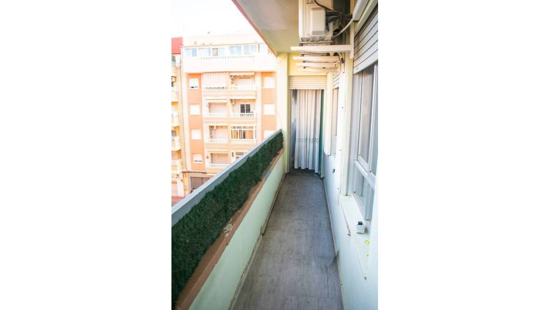 Venta - Apartment - Torrevieja - Torrevieja Centro