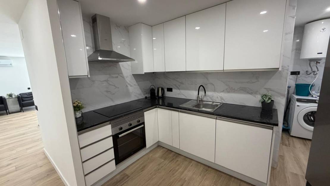 Venta - Apartment - Torrevieja - Torrevieja Centro