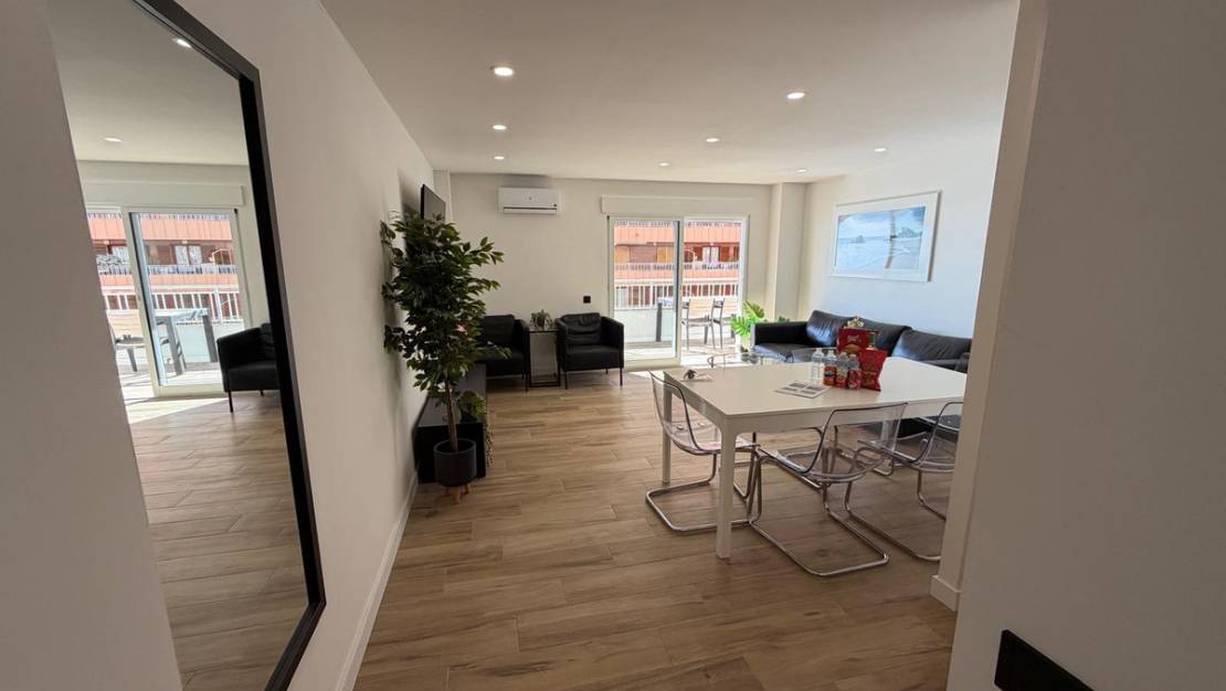 Venta - Apartment - Torrevieja - Torrevieja Centro