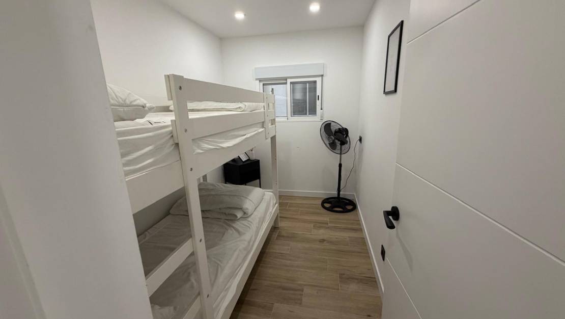 Venta - Apartment - Torrevieja - Torrevieja Centro