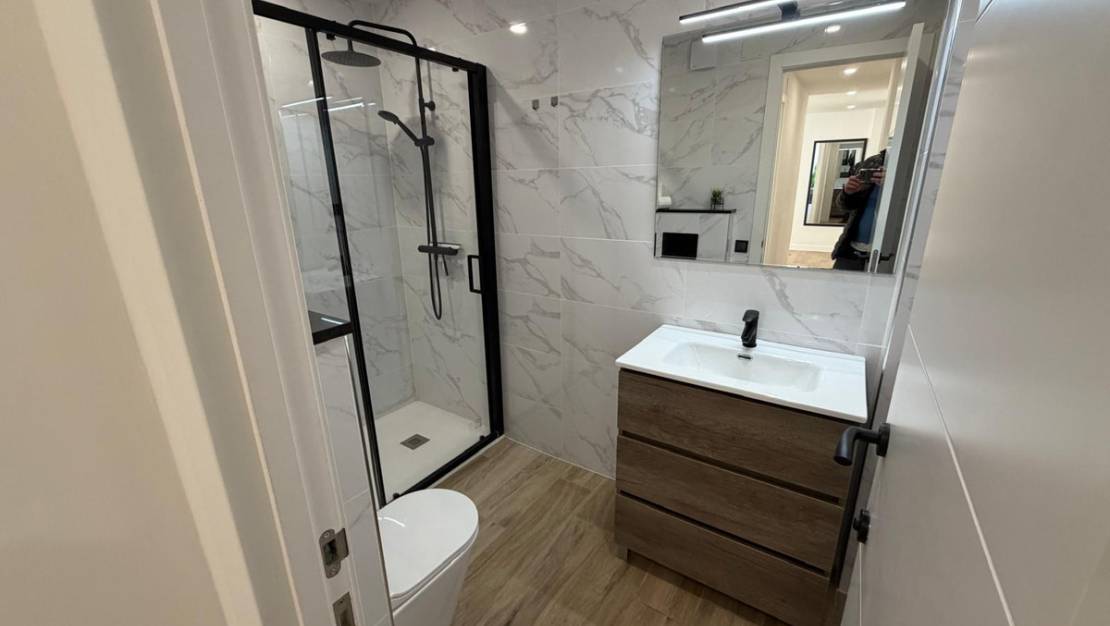 Venta - Apartment - Torrevieja - Torrevieja Centro