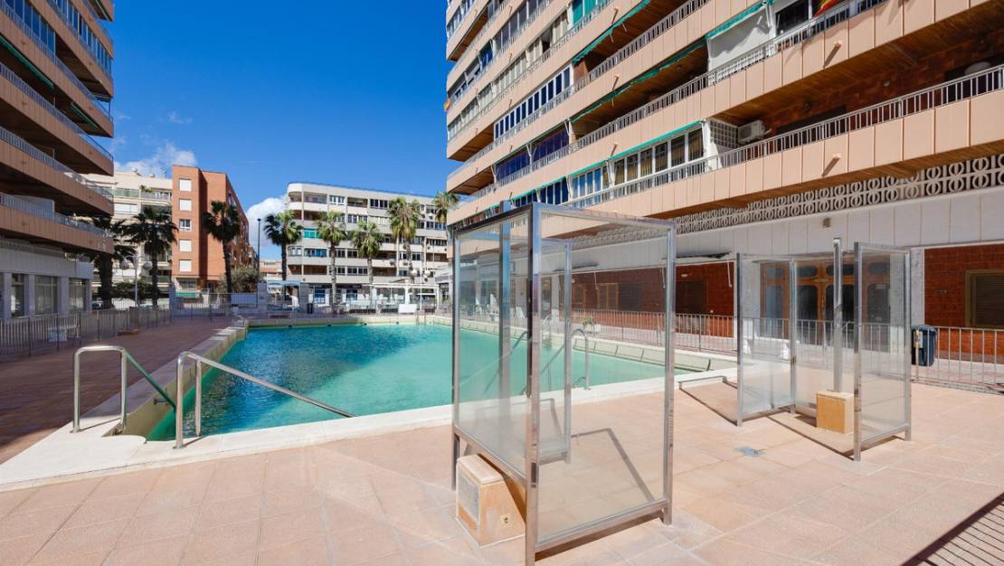 Venta - Apartment - Torrevieja - Torrevieja Centro