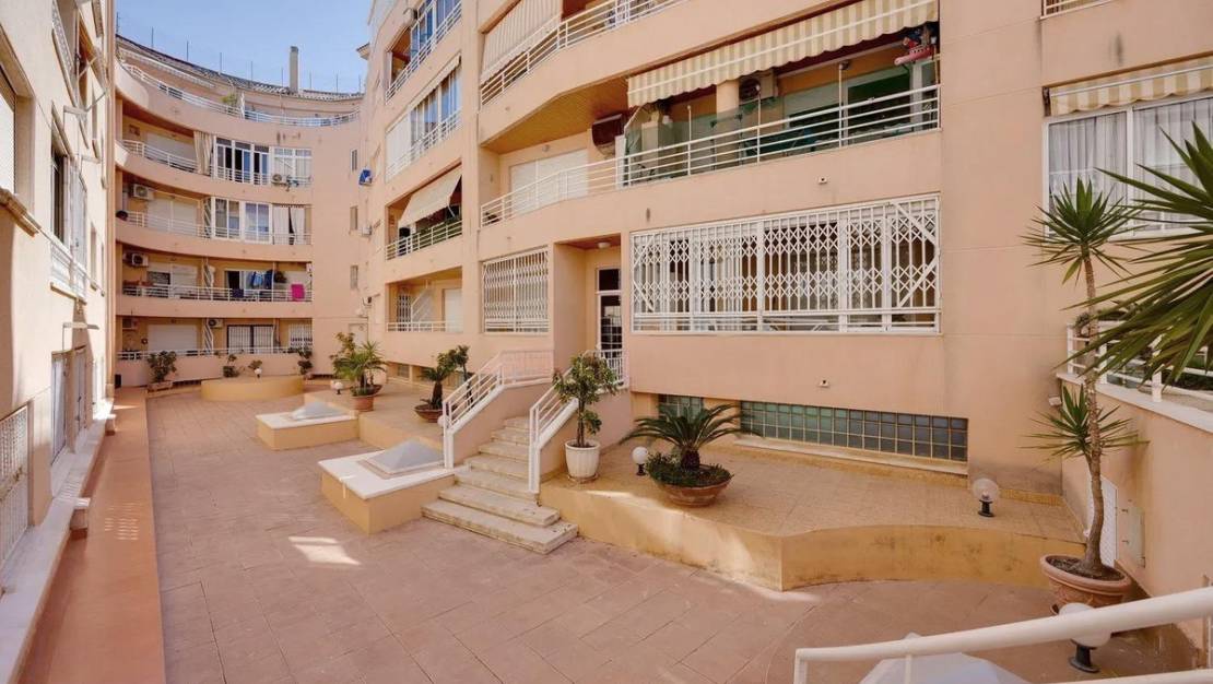 Venta - Apartment - Torrevieja - Torrevieja Centro