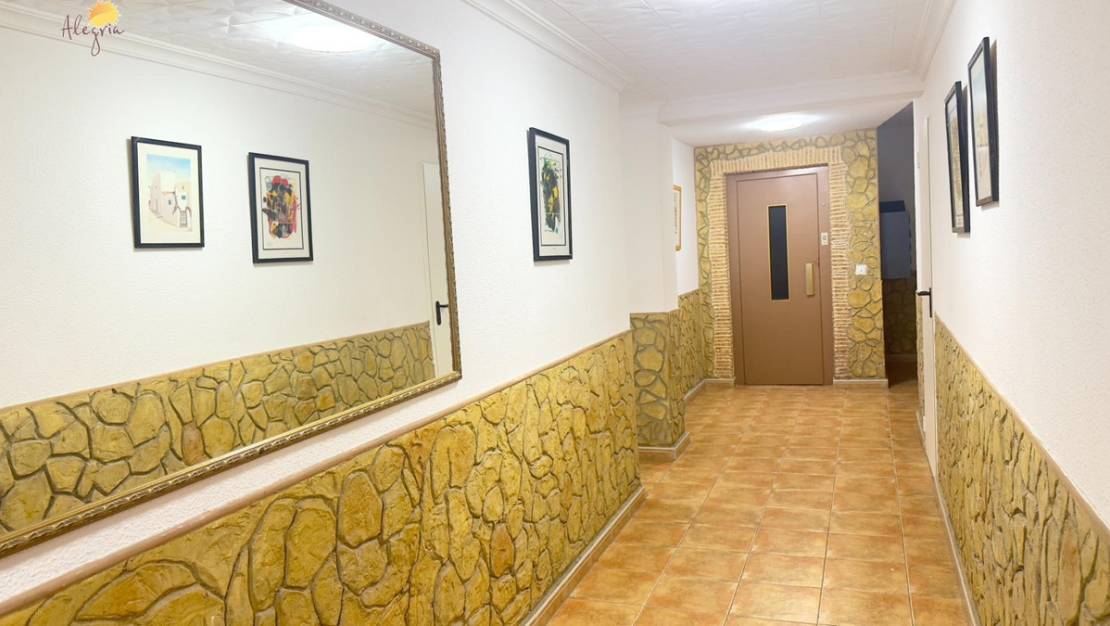 Venta - Apartment - Torrevieja - Torrevieja Centro