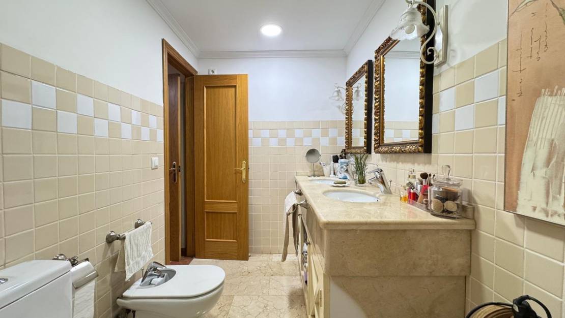 Venta - Apartment - Torrevieja - Torrevieja Centro