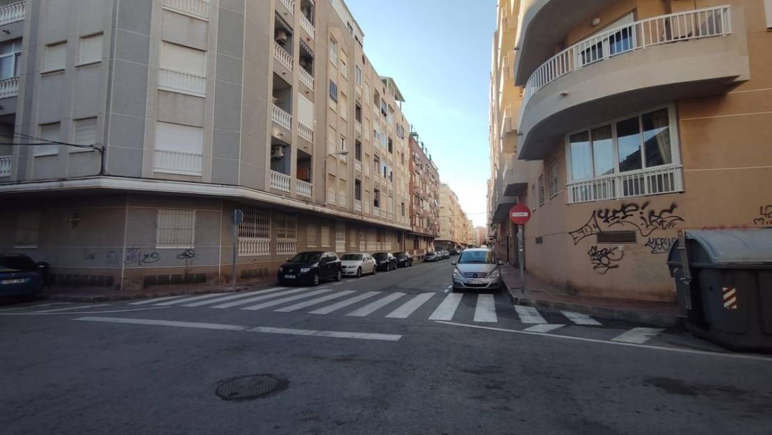 Venta - Apartment - Torrevieja - Torrevieja Centro