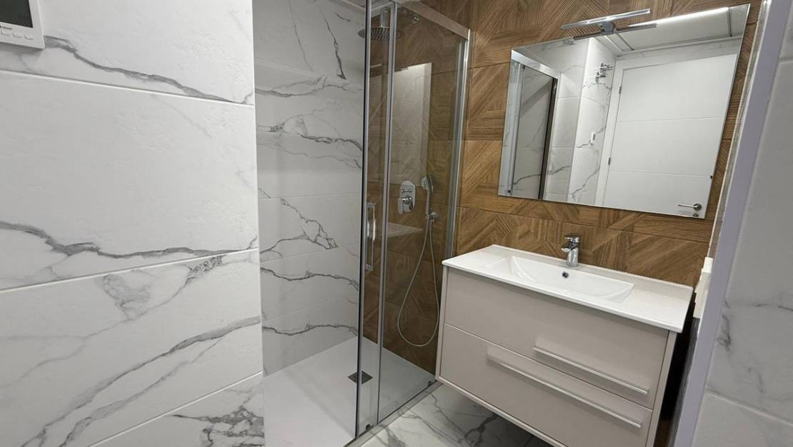 Venta - Apartment - Torrevieja - Torrevieja Centro