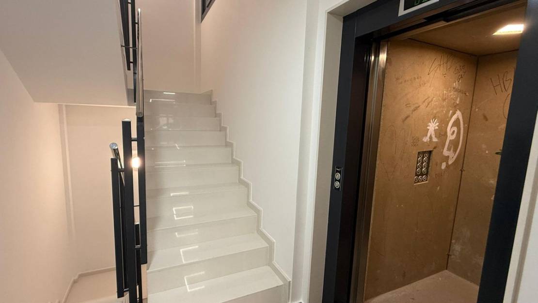 Venta - Apartment - Torrevieja - Torrevieja Centro