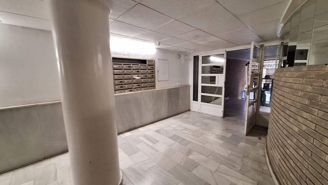 Venta - Apartment - Torrevieja - Torrevieja Centro