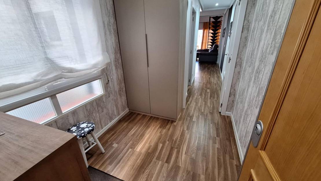 Venta - Apartment - Torrevieja - Torrevieja Centro