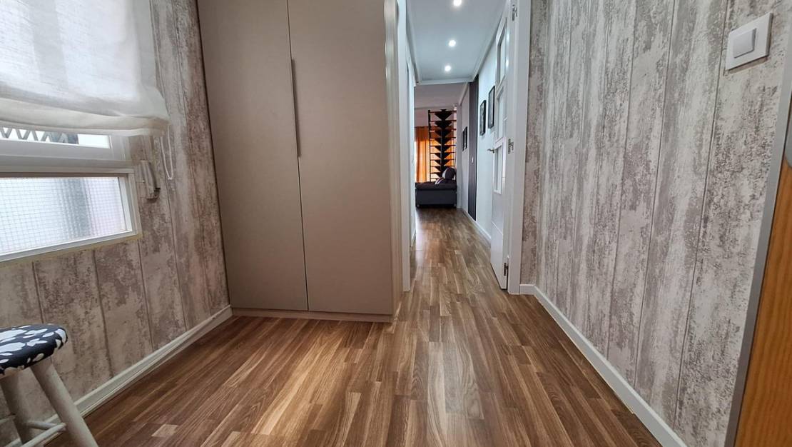 Venta - Apartment - Torrevieja - Torrevieja Centro