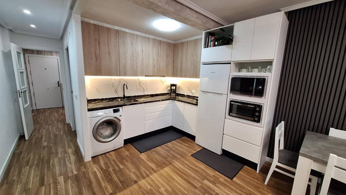 Venta - Apartment - Torrevieja - Torrevieja Centro