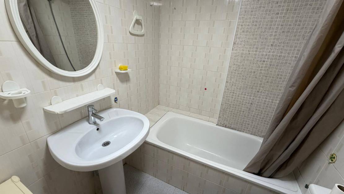 Venta - Apartment - Torrevieja - Torrevieja Centro